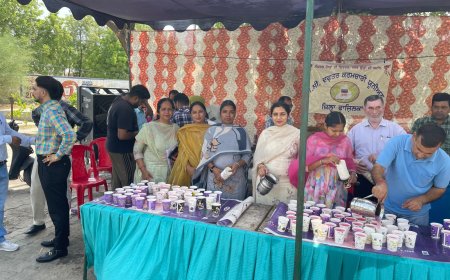 ਏਕਾਦਸ਼ੀ ਮੌਕੇ ਡੀ.ਸੀ. ਦਫਤਰ ਕਰਮਚਾਰੀ ਯੁਨੀਅਨ ਨੇ ਡੀ.ਸੀ. ਕੰਪਲੈਕਸ ਦੇ ਬਾਹਰ ਠੰਡੇ ਮੀਠੇ ਪਾਣੀ ਦੀ ਲਗਾਈ ਛਬੀਲ